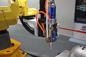 3Dロボットレーザー切断機の導入